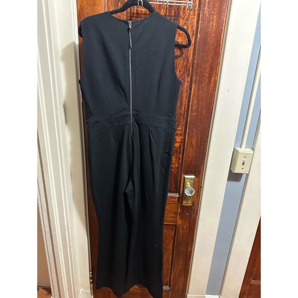 New with tags Spanx large petite The perfect jumpsuit black - Picture 3 of 8